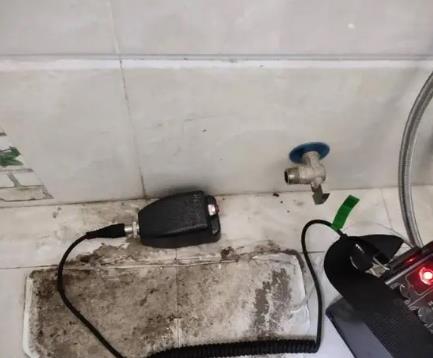 冷水滩屋顶漏水维修公司分享下卫生间漏水的危害及解决方法